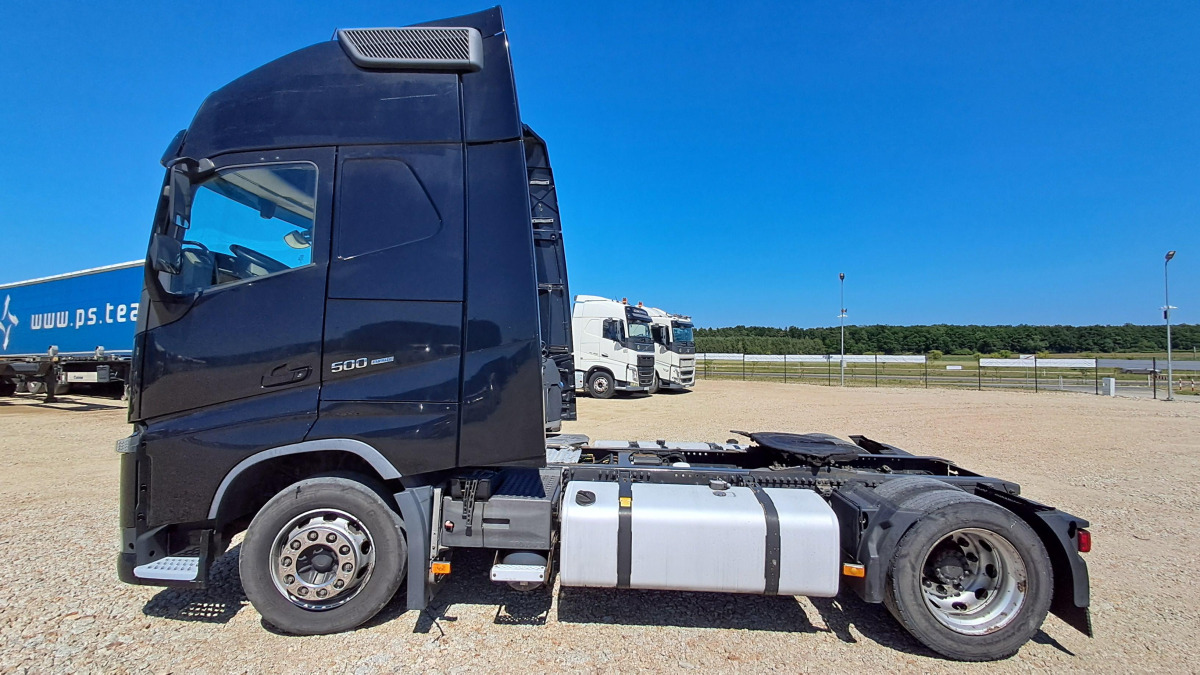 VOLVO FH CIĄGNIK SIODŁOWY - Tracteur routier: photos 3 VOLVO FH CIĄGNIK SIODŁOWY - Tracteur routier: photos 3