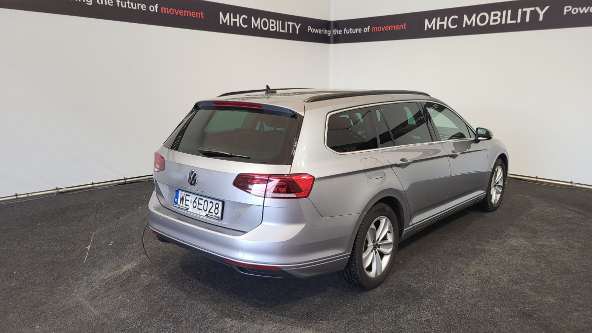 VOLKSWAGEN PASSAT KOMBI - Voiture: photos 3 VOLKSWAGEN PASSAT KOMBI - Voiture: photos 3