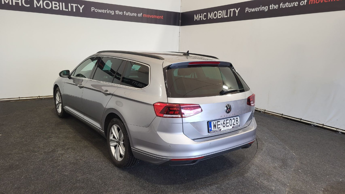 VOLKSWAGEN PASSAT KOMBI - Voiture: photos 4 VOLKSWAGEN PASSAT KOMBI - Voiture: photos 4