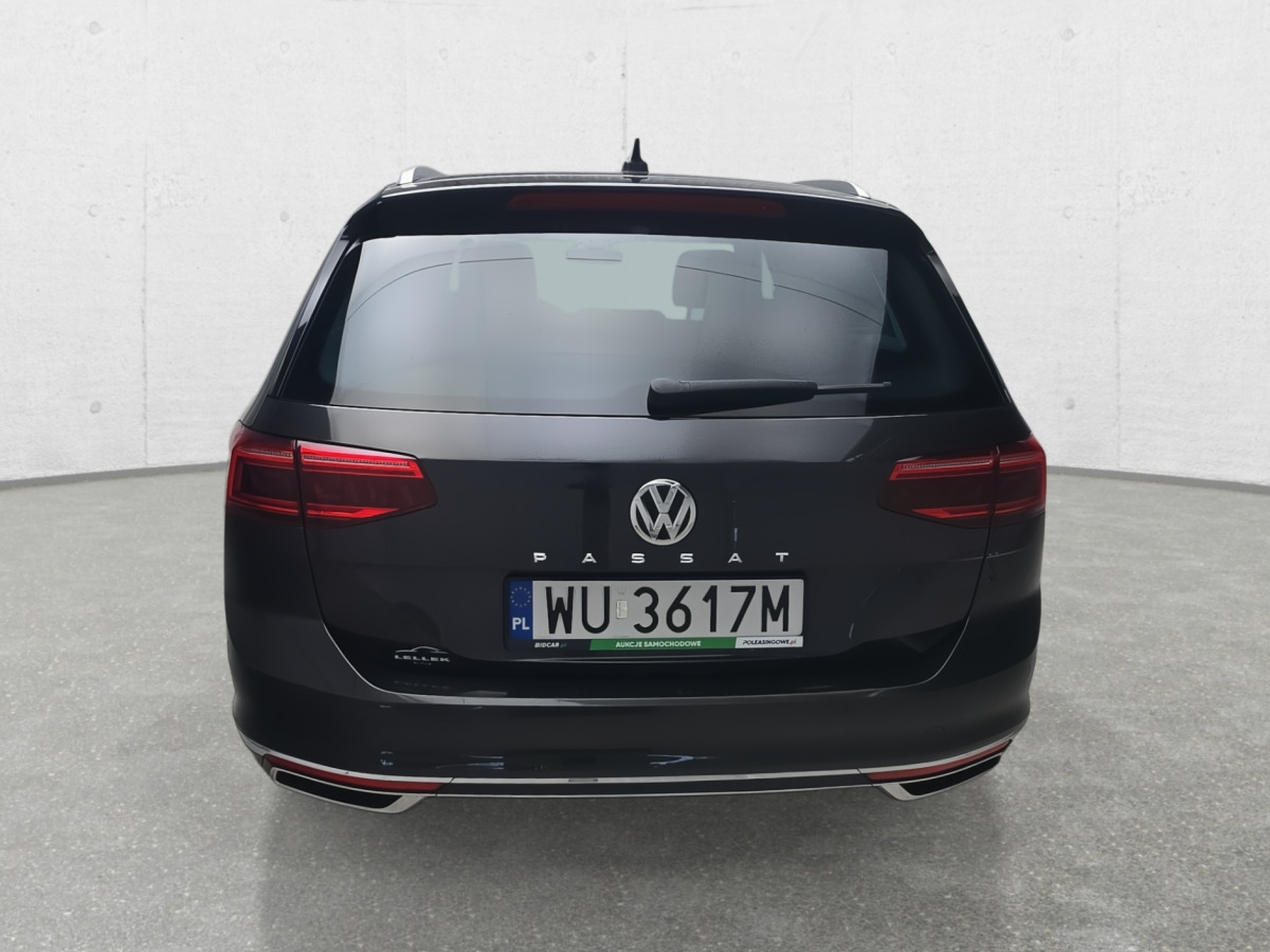VOLKSWAGEN PASSAT KOMBI - Voiture: photos 5 VOLKSWAGEN PASSAT KOMBI - Voiture: photos 5
