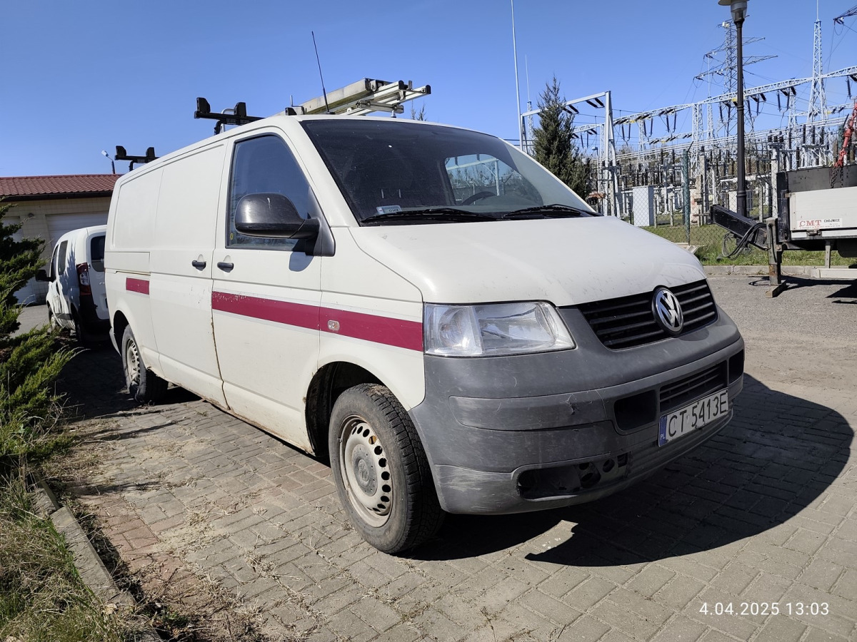 VOLKSWAGEN TRANSPORTER FURGON BLASZAK - Fourgon utilitaire: photos 1 VOLKSWAGEN TRANSPORTER FURGON BLASZAK - Fourgon utilitaire: photos 1