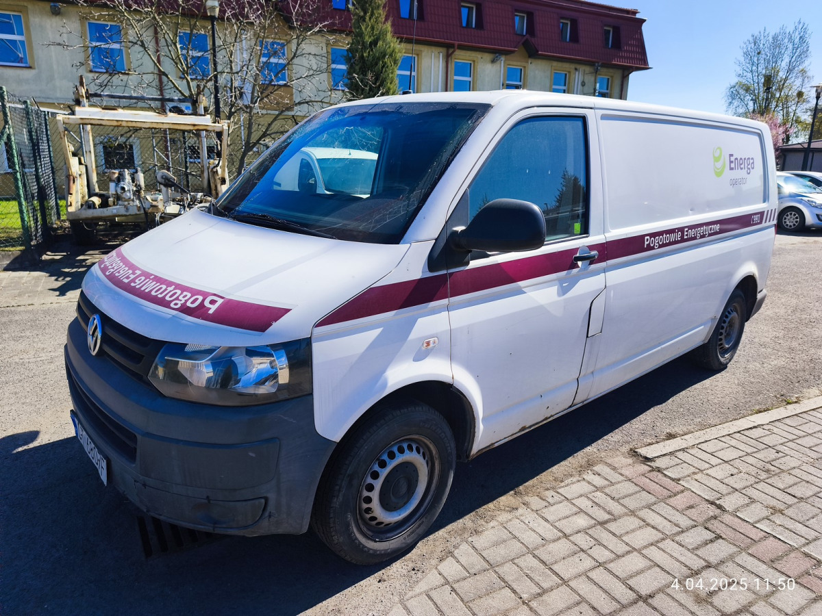 VOLKSWAGEN TRANSPORTER FURGON BLASZAK - Fourgon utilitaire: photos 2 VOLKSWAGEN TRANSPORTER FURGON BLASZAK - Fourgon utilitaire: photos 2
