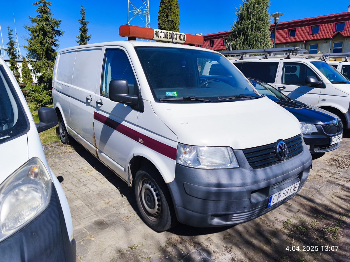 VOLKSWAGEN TRANSPORTER FURGON BLASZAK - Fourgon utilitaire: photos 1 VOLKSWAGEN TRANSPORTER FURGON BLASZAK - Fourgon utilitaire: photos 1