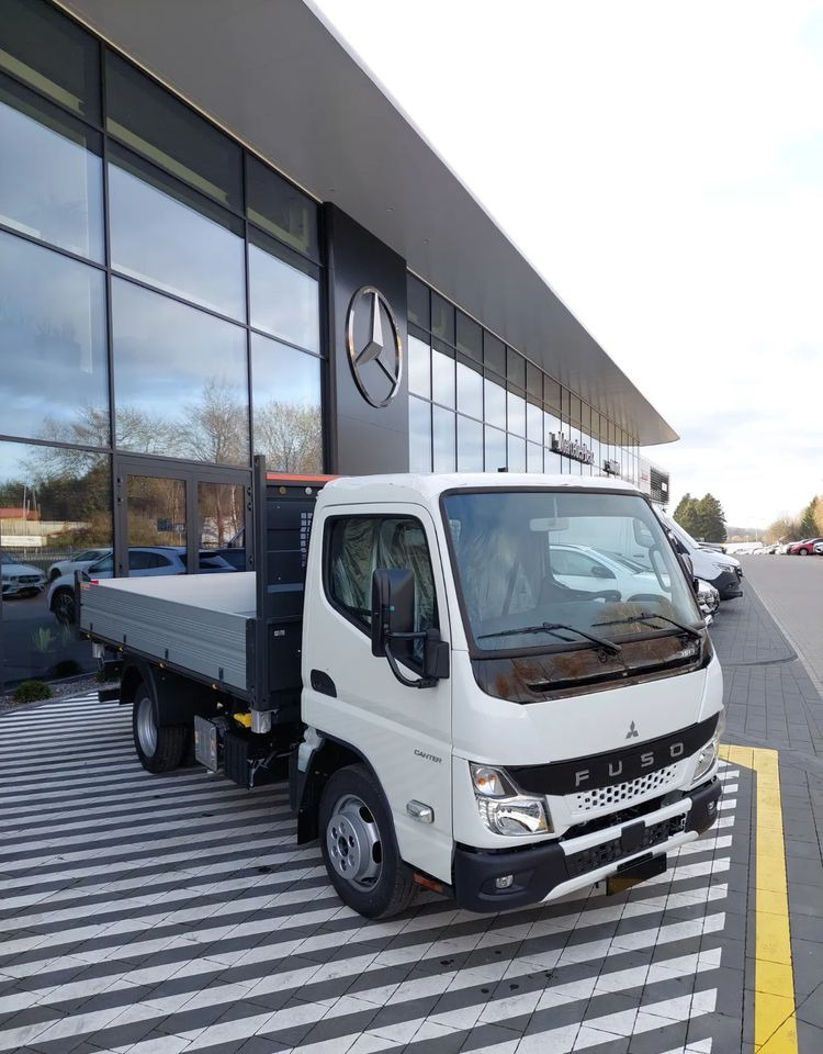 FUSO Canter 3S13 3W Scattolini - Camion benne: photos 2 FUSO Canter 3S13 3W Scattolini - Camion benne: photos 2