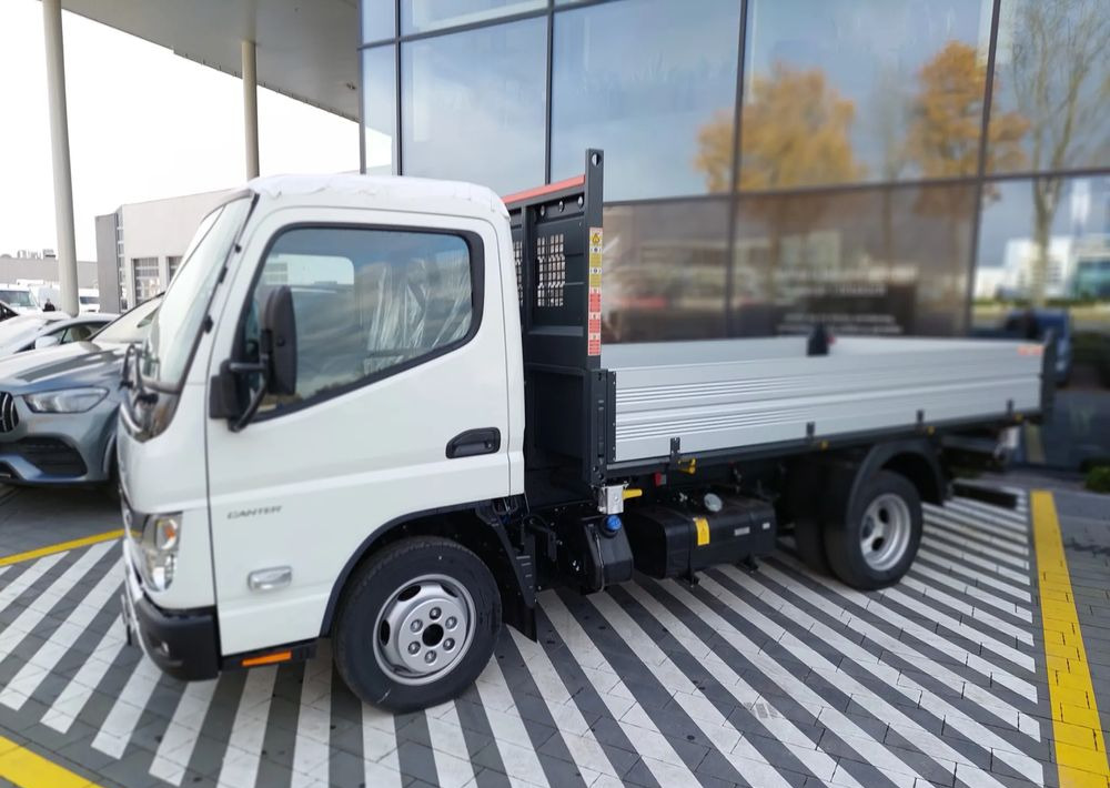 FUSO Canter 3S13 3W Scattolini - Camion benne: photos 3 FUSO Canter 3S13 3W Scattolini - Camion benne: photos 3