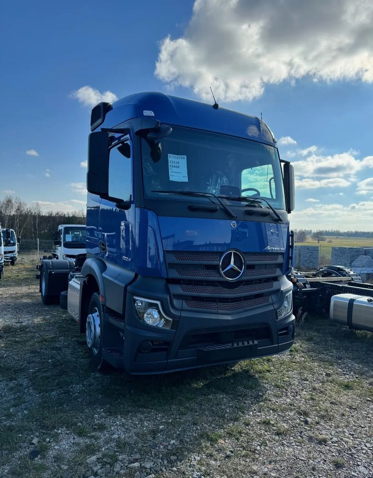 Mercedes-Benz Actros 1824 L podwozie do zabudowy - Benne à ordures ménagères: photos 1 Mercedes-Benz Actros 1824 L podwozie do zabudowy - Benne à ordures ménagères: photos 1