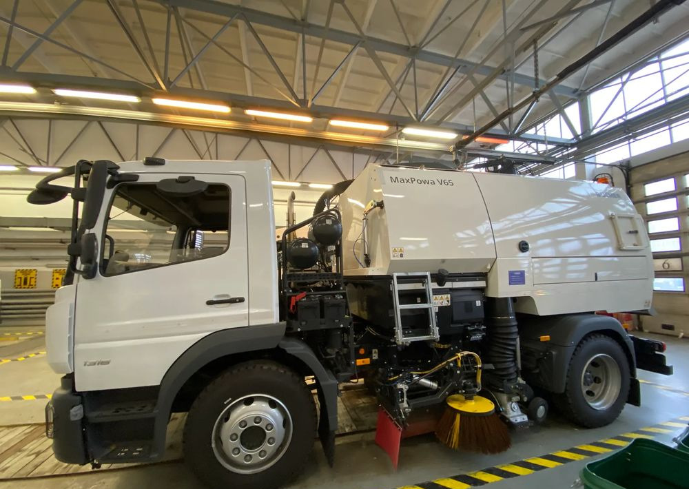 Mercedes-Benz Atego 1318 LKO Zamiatarka - Benne à ordures ménagères: photos 3 Mercedes-Benz Atego 1318 LKO Zamiatarka - Benne à ordures ménagères: photos 3