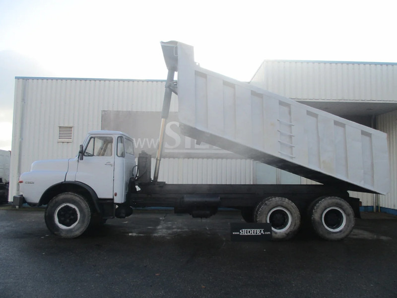 MAN 32.240 , Manual , 6x4 , Tipper truck , Spring suspension - Camion benne: photos 2 MAN 32.240 , Manual , 6x4 , Tipper truck , Spring suspension - Camion benne: photos 2