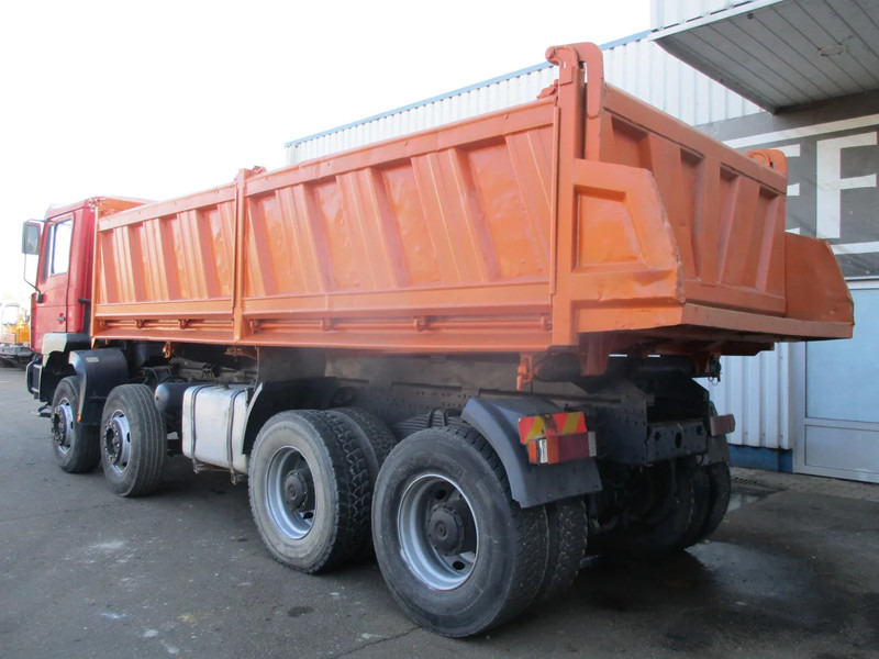 MAN 35.414 , 8x4 , ZF Manual , EURO 3 , 3 way tipper , Spring suspension - Camion benne: photos 5 MAN 35.414 , 8x4 , ZF Manual , EURO 3 , 3 way tipper , Spring suspension - Camion benne: photos 5