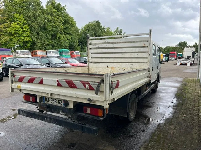 Renault Maxity 140 DXi , Crew Cab , 6 Pers. , Airco - Fourgon plateau, Utilitaire double cabine: photos 3 Renault Maxity 140 DXi , Crew Cab , 6 Pers. , Airco - Fourgon plateau, Utilitaire double cabine: photos 3