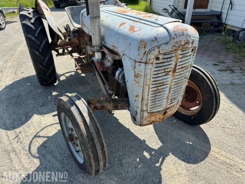 1959 Ferguson 35 Gullfisk - Tracteur agricole: photos 3 1959 Ferguson 35 Gullfisk - Tracteur agricole: photos 3