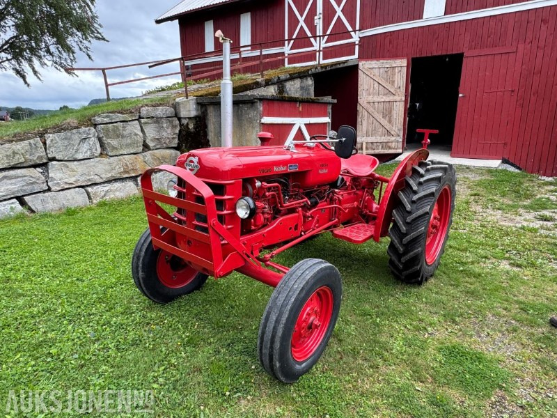 Tracteur agricole 1960 Volvo Bm T425 Krabat traktor: photos 1