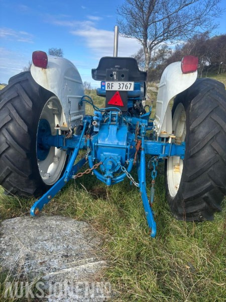 1973 Ford 3000 - mva fri - Tracteur agricole: photos 4 1973 Ford 3000 - mva fri - Tracteur agricole: photos 4