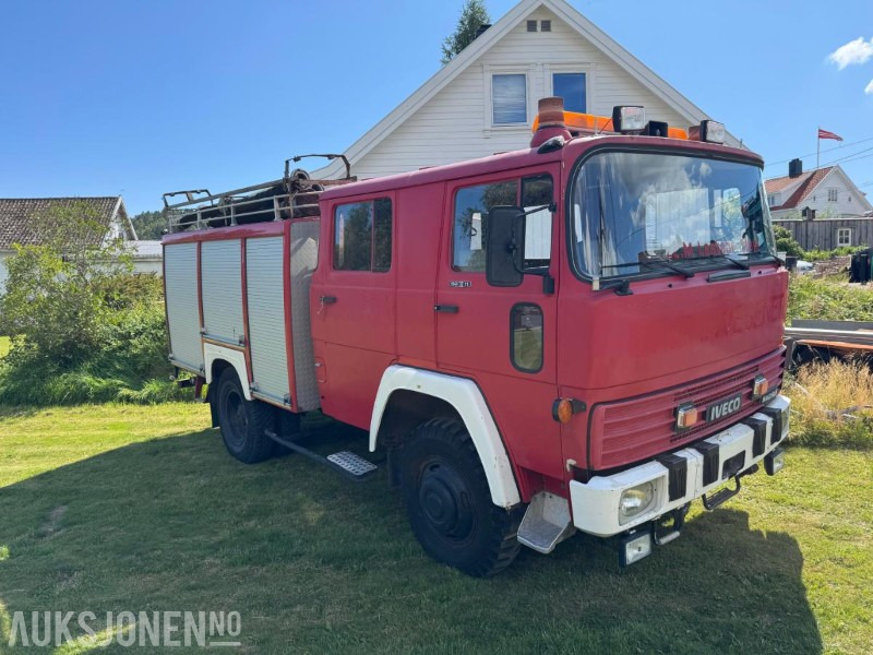 1978 Magirus Deutz 192D11 med Sirene, blålys, vannpumpe - Camion de pompier: photos 3 1978 Magirus Deutz 192D11 med Sirene, blålys, vannpumpe - Camion de pompier: photos 3