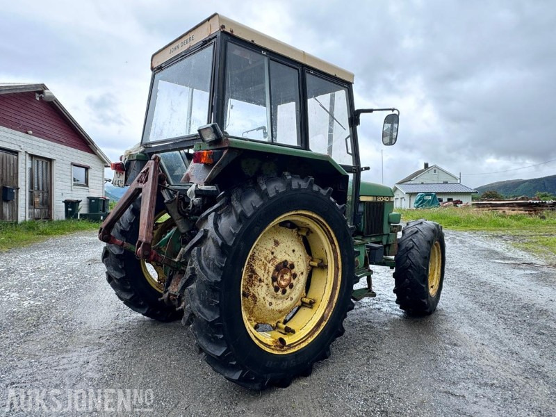 1981 John Deere 2040 - 4x4 - Hydraulisk toppstag og Triangel - 2 kjettinger - Tracteur agricole: photos 4 1981 John Deere 2040 - 4x4 - Hydraulisk toppstag og Triangel - 2 kjettinger - Tracteur agricole: photos 4