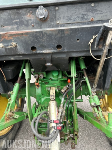 Tracteur agricole 1982 John Deere 2040 Traktor - 4253 Timer: photos 7