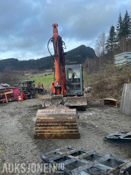 1997 PEL-JOB EB706 gravemaskin graveskuffe smalskuffe pusseskuffe - Pelle: photos 2 1997 PEL-JOB EB706 gravemaskin graveskuffe smalskuffe pusseskuffe - Pelle: photos 2