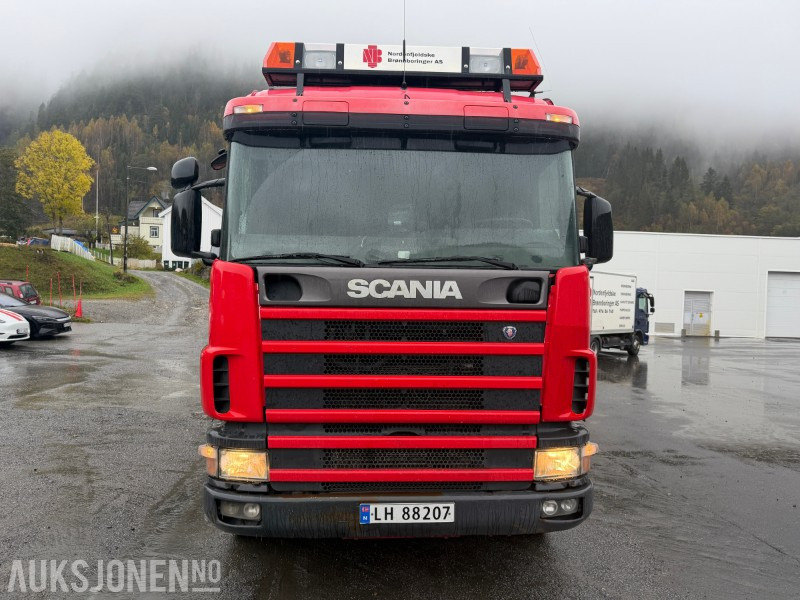 1999 Scania R124 Spyle/sugebil med Korp & Sönn påbygg - Camion hydrocureur: photos 5 1999 Scania R124 Spyle/sugebil med Korp & Sönn påbygg - Camion hydrocureur: photos 5