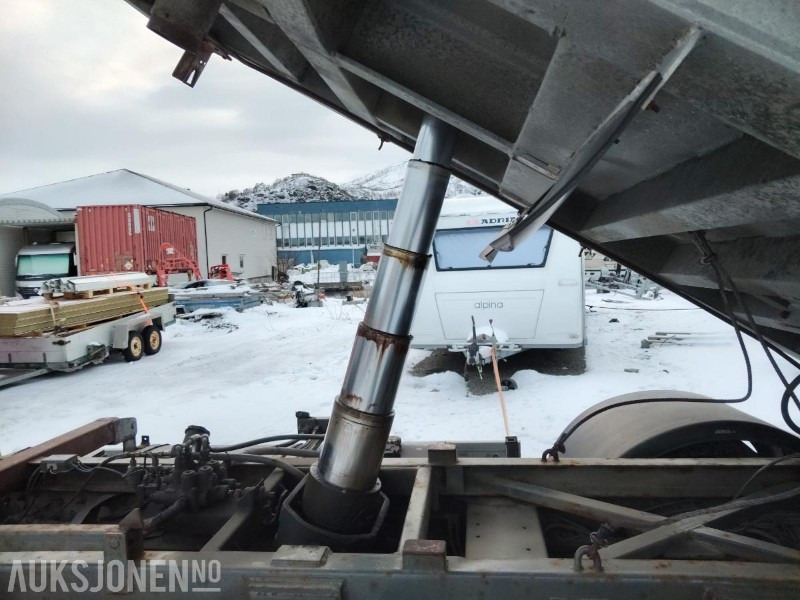1999 Volvo FL614 4X2 - Export - 187000KM - Camion plateau: photos 5 1999 Volvo FL614 4X2 - Export - 187000KM - Camion plateau: photos 5