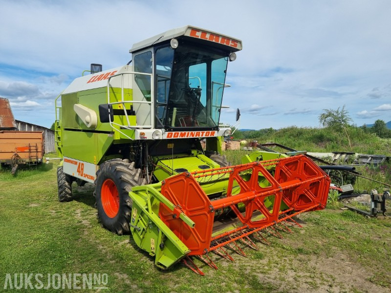 2000 Claas Dominator 48 spezial tresker 1562 timer - Moissonneuse-batteuse: photos 3 2000 Claas Dominator 48 spezial tresker 1562 timer - Moissonneuse-batteuse: photos 3