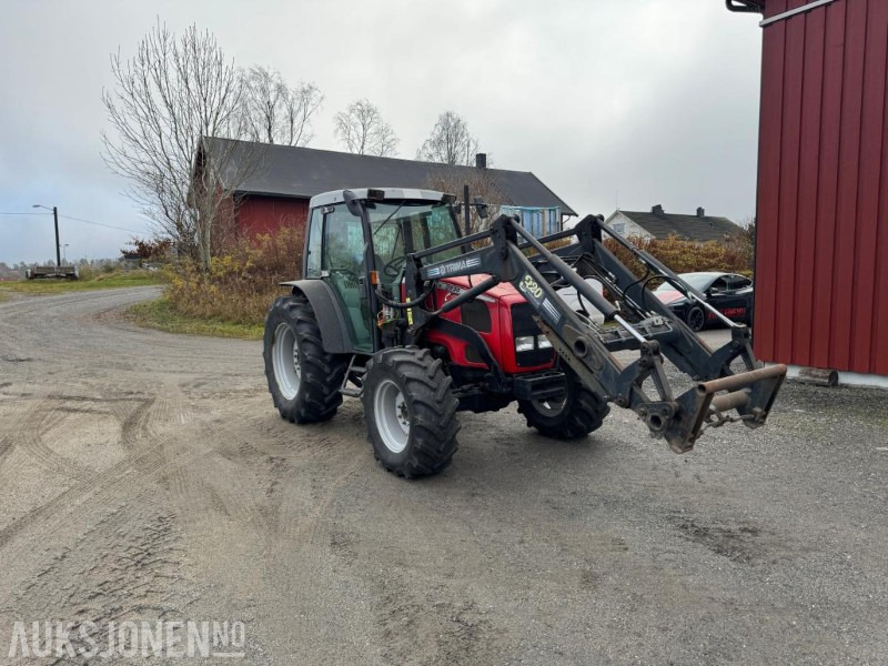 2001 Massey Ferguson 2230-4 m/Trima 320 Professional laster, 1171 timer, servicehistorikk, fremstår som godt vedlikeholdt - Tracteur agricole: photos 2 2001 Massey Ferguson 2230-4 m/Trima 320 Professional laster, 1171 timer, servicehistorikk, fremstår som godt vedlikeholdt - Tracteur agricole: photos 2