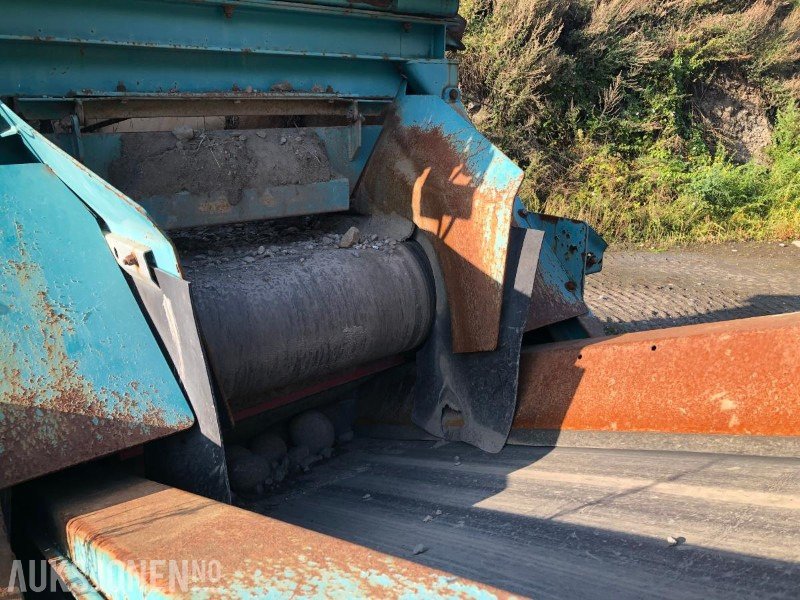 2001 Terex Powerscreen chiftain 1400 - Crible: photos 3 2001 Terex Powerscreen chiftain 1400 - Crible: photos 3