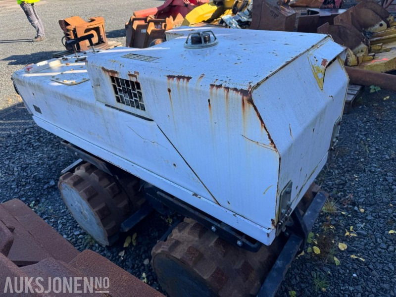 2002 Dynapac LT852 grøftevals 1608 KG 13, KW MOTOR - Compacteur: photos 3 2002 Dynapac LT852 grøftevals 1608 KG 13, KW MOTOR - Compacteur: photos 3