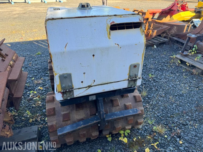 2002 Dynapac LT852 grøftevals 1608 KG 13, KW MOTOR - Compacteur: photos 2 2002 Dynapac LT852 grøftevals 1608 KG 13, KW MOTOR - Compacteur: photos 2