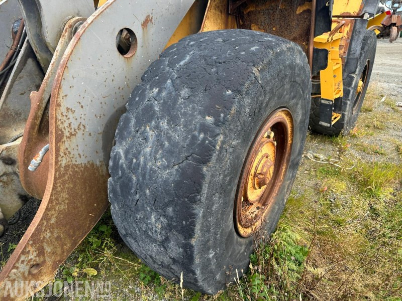 2002 Volvo L90D hjullaster – 17 tonn // Helgummihjul // Sentralsmøring - Chargeuse sur pneus: photos 5 2002 Volvo L90D hjullaster – 17 tonn // Helgummihjul // Sentralsmøring - Chargeuse sur pneus: photos 5