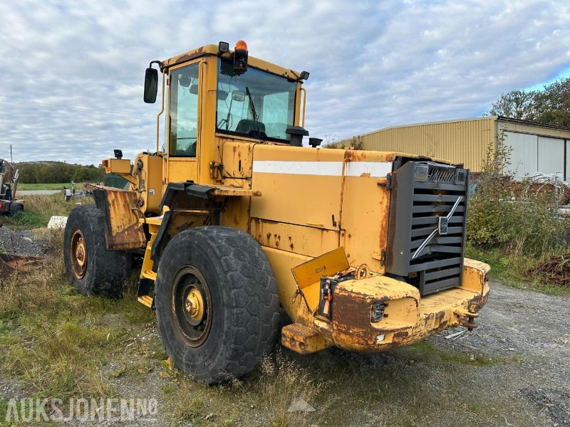 2002 Volvo L90D hjullaster – 17 tonn // Helgummihjul // Sentralsmøring - Chargeuse sur pneus: photos 4 2002 Volvo L90D hjullaster – 17 tonn // Helgummihjul // Sentralsmøring - Chargeuse sur pneus: photos 4