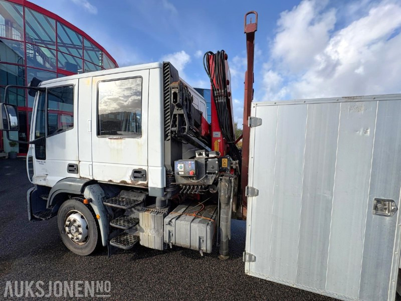 2004 Iveco 120E24 EUROCARGO kranbil - registrert for 5 sitteplasser - Camion grue: photos 5 2004 Iveco 120E24 EUROCARGO kranbil - registrert for 5 sitteplasser - Camion grue: photos 5