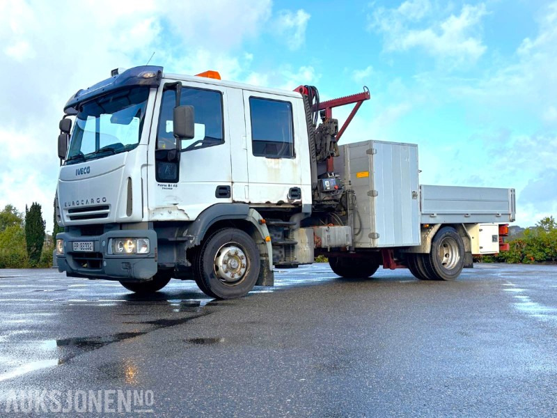2004 Iveco 120E24 EUROCARGO kranbil - registrert for 5 sitteplasser - Camion grue: photos 1 2004 Iveco 120E24 EUROCARGO kranbil - registrert for 5 sitteplasser - Camion grue: photos 1