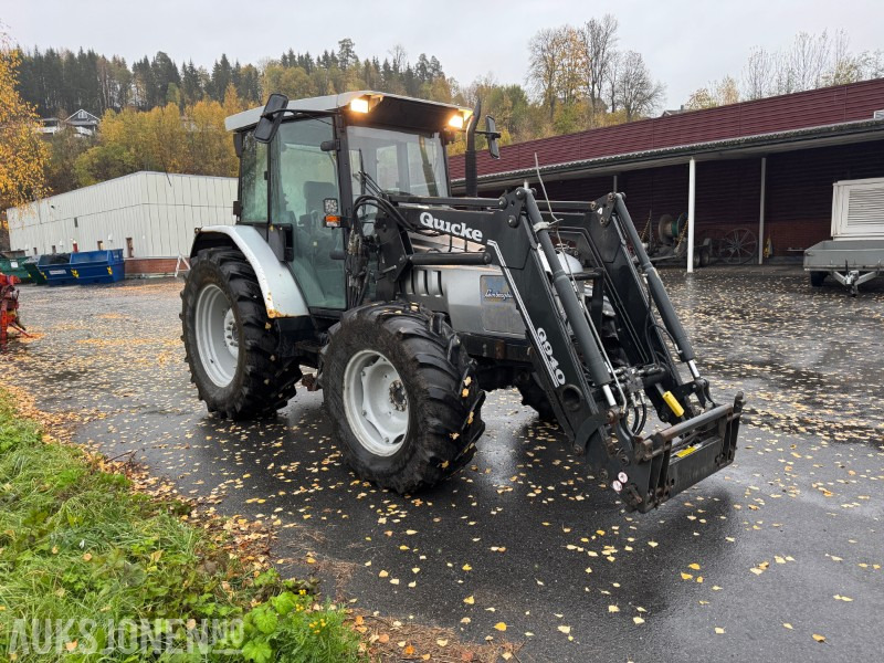 2004 Lamborghini R4.95 Traktor med frontlaster - Tracteur agricole: photos 4 2004 Lamborghini R4.95 Traktor med frontlaster - Tracteur agricole: photos 4