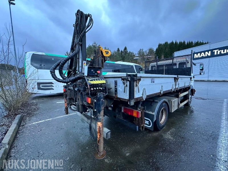 2004 MAN 8.225 LK planbil med HIAB kran, 134345km - Camion plateau: photos 5 2004 MAN 8.225 LK planbil med HIAB kran, 134345km - Camion plateau: photos 5