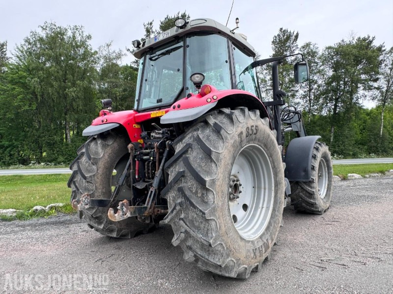2004 Massey Ferguson 6480 Dynashift - Frontlaster med hydraulisk redskapslås - Fronthydraulikk - 40 km - Fjærende hytte - tredje funksjon - Tracteur agricole: photos 4 2004 Massey Ferguson 6480 Dynashift - Frontlaster med hydraulisk redskapslås - Fronthydraulikk - 40 km - Fjærende hytte - tredje funksjon - Tracteur agricole: photos 4