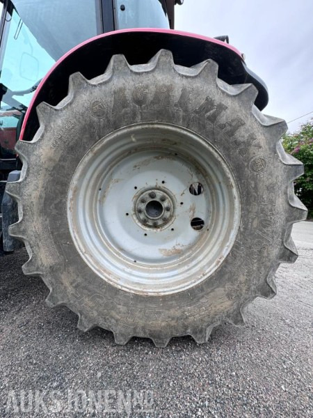 Tracteur agricole 2004 Massey Ferguson 6480 Dynashift - Frontlaster med hydraulisk redskapslås - Fronthydraulikk - 40 km - Fjærende hytte - tredje funksjon: photos 12