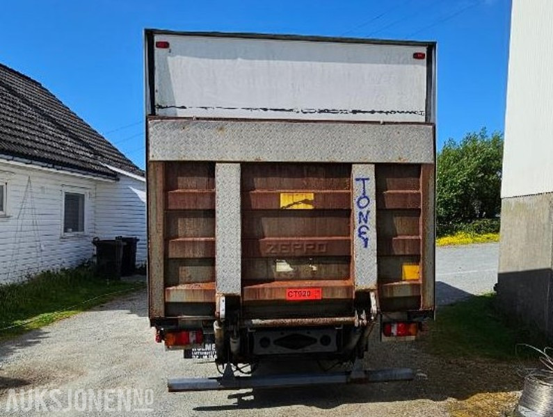 2004 Mercedes-Benz 818/42AT7,5, Reparasjonsobjekt - Camion fourgon: photos 5 2004 Mercedes-Benz 818/42AT7,5, Reparasjonsobjekt - Camion fourgon: photos 5