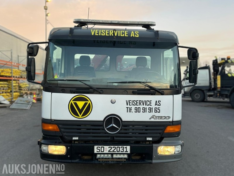 2004 Mercedes-Benz Atego 818/36 AT – Planbil med Fassi F60 kran – EU-godkjent til 02/2026 – Kjørbar - Camion grue: photos 2 2004 Mercedes-Benz Atego 818/36 AT – Planbil med Fassi F60 kran – EU-godkjent til 02/2026 – Kjørbar - Camion grue: photos 2