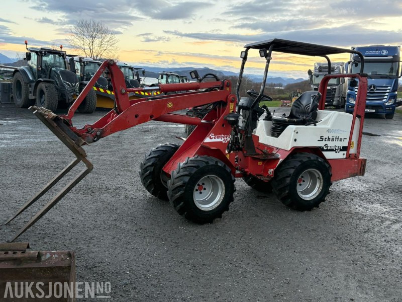 2004 Schäffer 3033S kompakt hjullaster med mye utstyr - Mini chargeuse: photos 2 2004 Schäffer 3033S kompakt hjullaster med mye utstyr - Mini chargeuse: photos 2