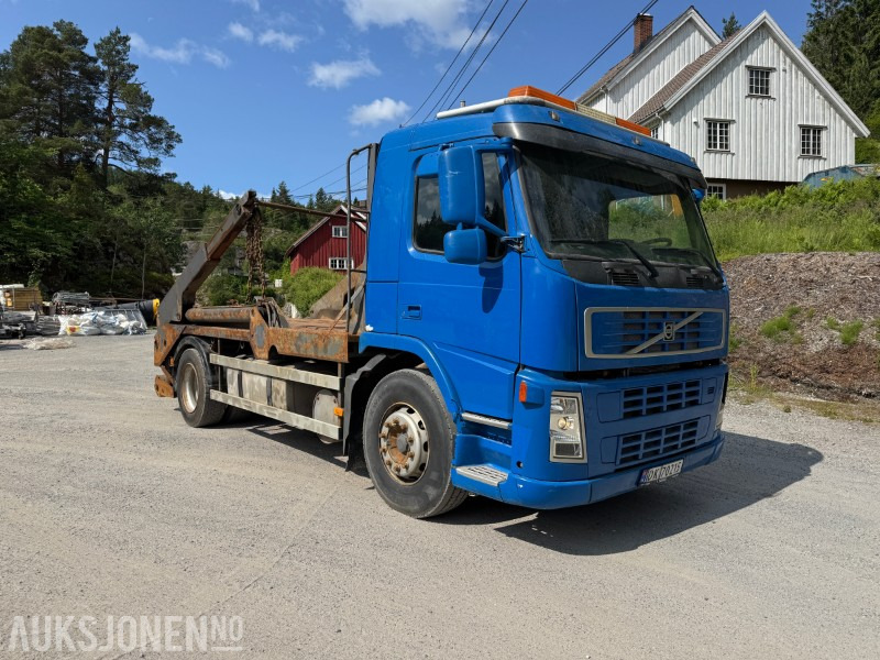 2004 Volvo FM9 containerløfter / liftbil – 15 tonn - Camion multibenne: photos 3 2004 Volvo FM9 containerløfter / liftbil – 15 tonn - Camion multibenne: photos 3