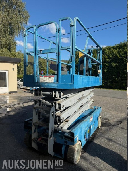 2007 GENIE 2646 - Batteridrevet Sakselift - 10meter, 464 timer - Nacelle: photos 1 2007 GENIE 2646 - Batteridrevet Sakselift - 10meter, 464 timer - Nacelle: photos 1