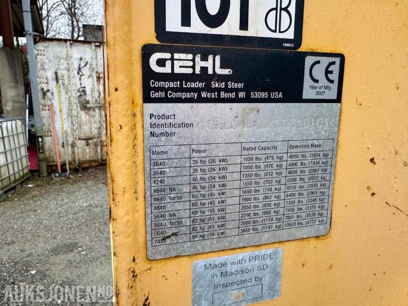 Mini chargeuse 2007 Gehl 4640 Kompaktlaster - Skuffe - Gafler - Kost - Timer:  1089: photos 38