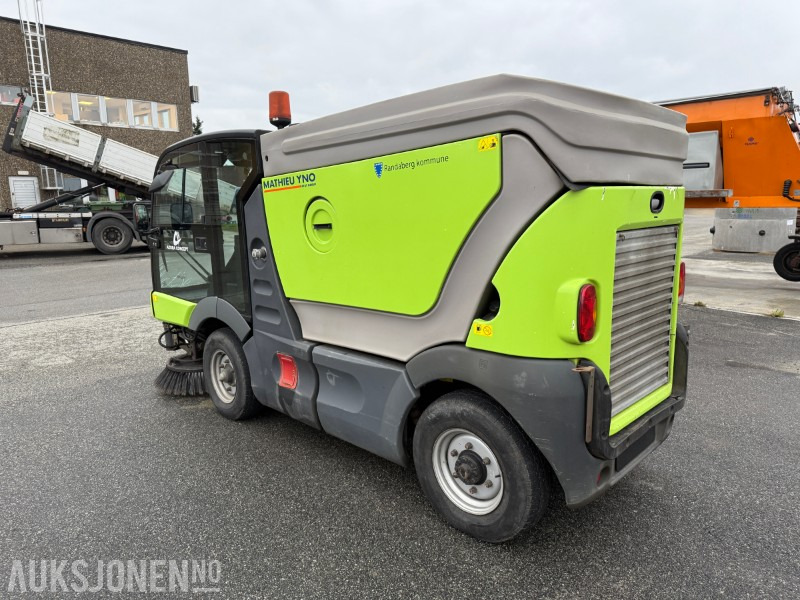2007 Mathieu Azura Concept feiemaskin – Cummins motor, funksjonstestet - Matériel de chantier: photos 4 2007 Mathieu Azura Concept feiemaskin – Cummins motor, funksjonstestet - Matériel de chantier: photos 4