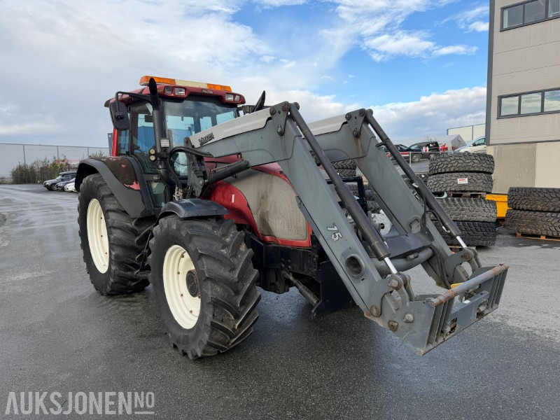 2008 Valtra T-180 Traktor med frontlaster / 1362 timer - Tracteur agricole: photos 2 2008 Valtra T-180 Traktor med frontlaster / 1362 timer - Tracteur agricole: photos 2