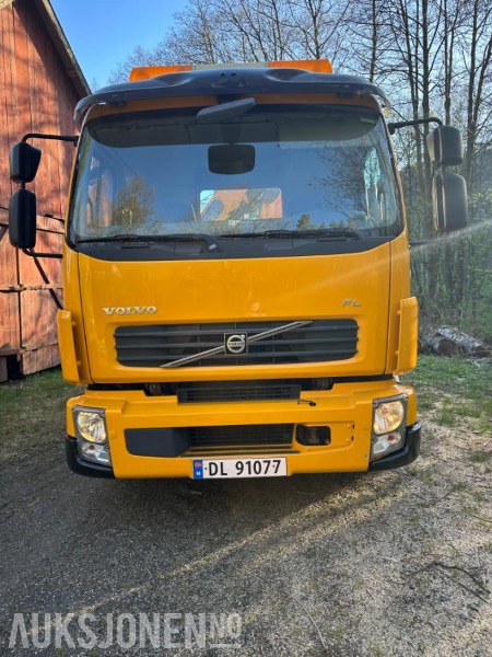 2008 Volvo FL-240 Kranbil med Tipp EU OK NY SERVICE SKRIVERKONTROLL - Camion grue: photos 2 2008 Volvo FL-240 Kranbil med Tipp EU OK NY SERVICE SKRIVERKONTROLL - Camion grue: photos 2