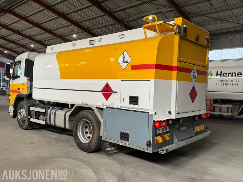 Camion citerne 2010 Volvo FM 370 tankbil med 12000 liters tank: photos 12