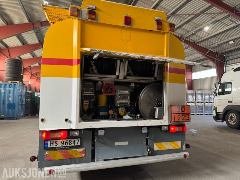 Camion citerne 2010 Volvo FM 370 tankbil med 12000 liters tank: photos 20