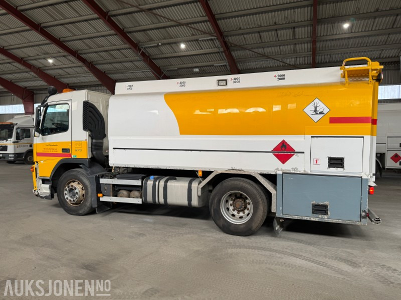 Camion citerne 2010 Volvo FM 370 tankbil med 12000 liters tank: photos 13