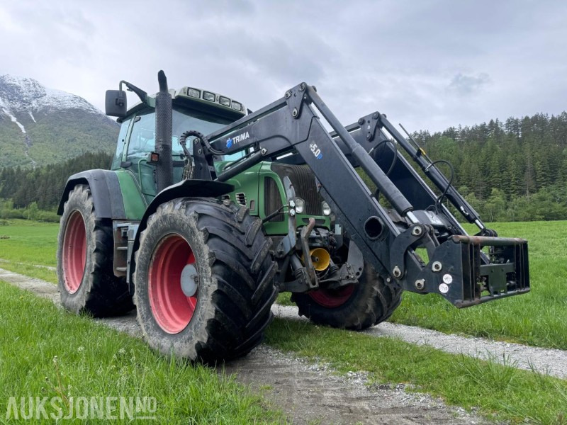 2011 Fendt 718 Vario - Frontlaster - Front hydraulikk - PTO foran - 50 km/t - Tracteur agricole: photos 3 2011 Fendt 718 Vario - Frontlaster - Front hydraulikk - PTO foran - 50 km/t - Tracteur agricole: photos 3