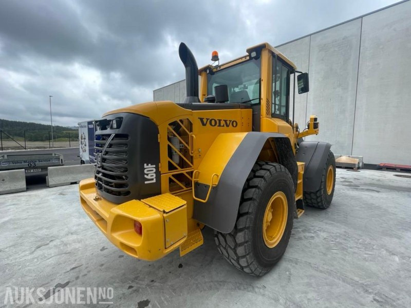 2011 VOLVO L60F HJULLASTER - SPAKSTYRING - NYE DEKK - BBS - 3-4 FUNKSJON - PALLEGAFLER - SKUFFE - KAMERA - MYE PÅKOSTET! - Chargeuse sur pneus: photos 3 2011 VOLVO L60F HJULLASTER - SPAKSTYRING - NYE DEKK - BBS - 3-4 FUNKSJON - PALLEGAFLER - SKUFFE - KAMERA - MYE PÅKOSTET! - Chargeuse sur pneus: photos 3